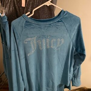 Juicy Couture Teal Long Sleeve Top with Rhinestone Logo with matching bottoms